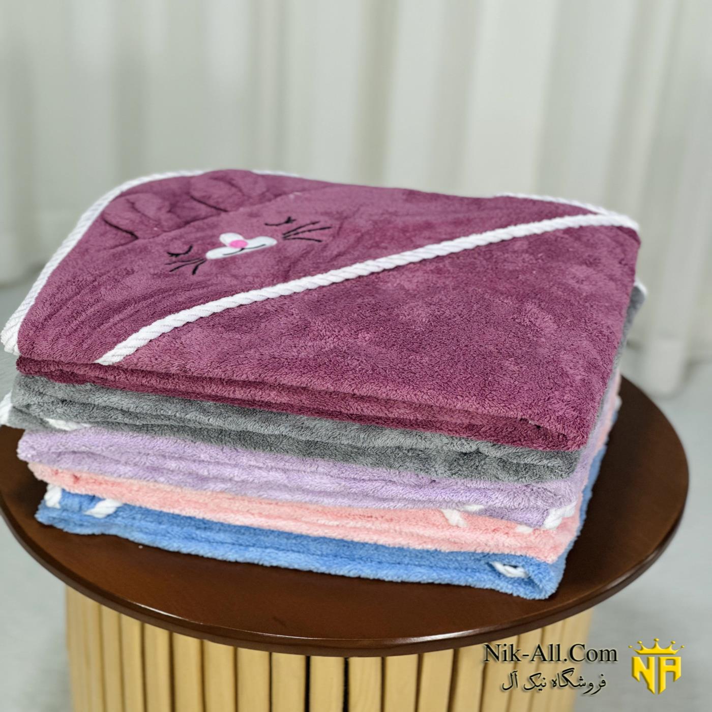 حوله نوزادی کلاه دار 