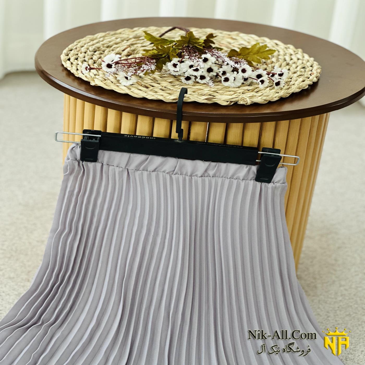 دامن پلیسه توسی