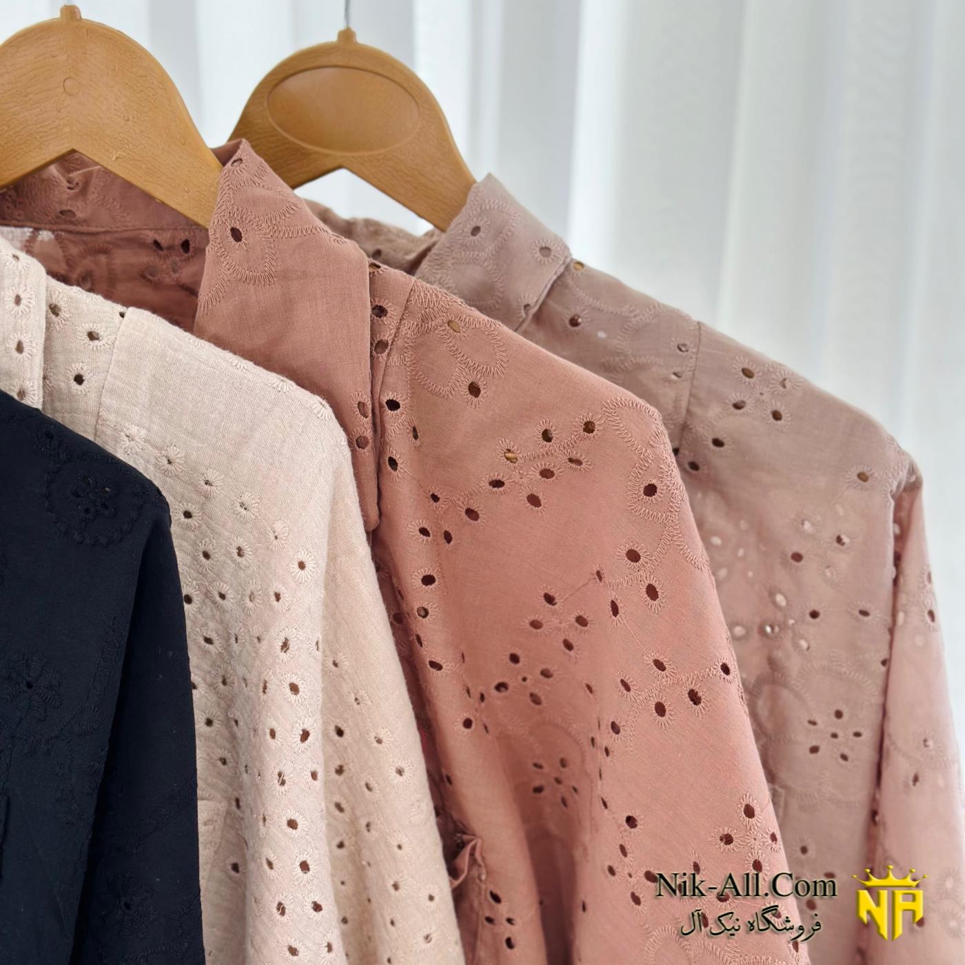 شومیز گره ای گل درشت 