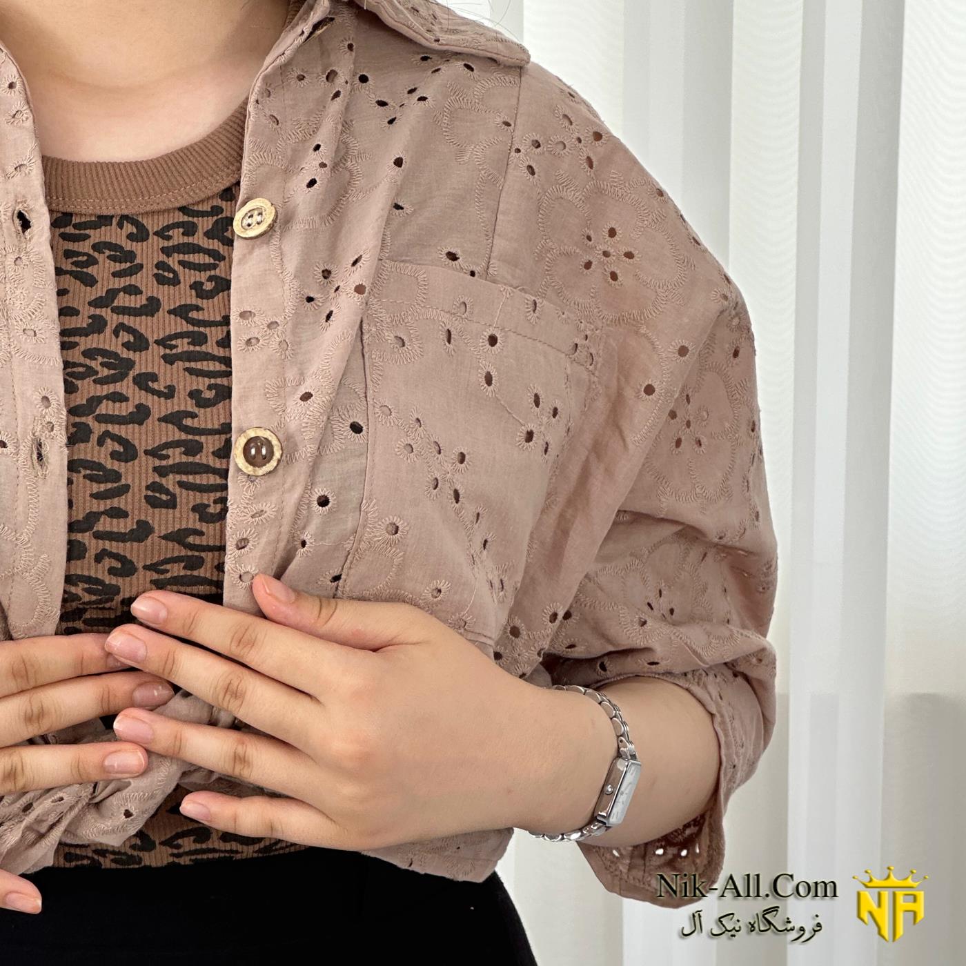 شومیز گره ای گل درشت 