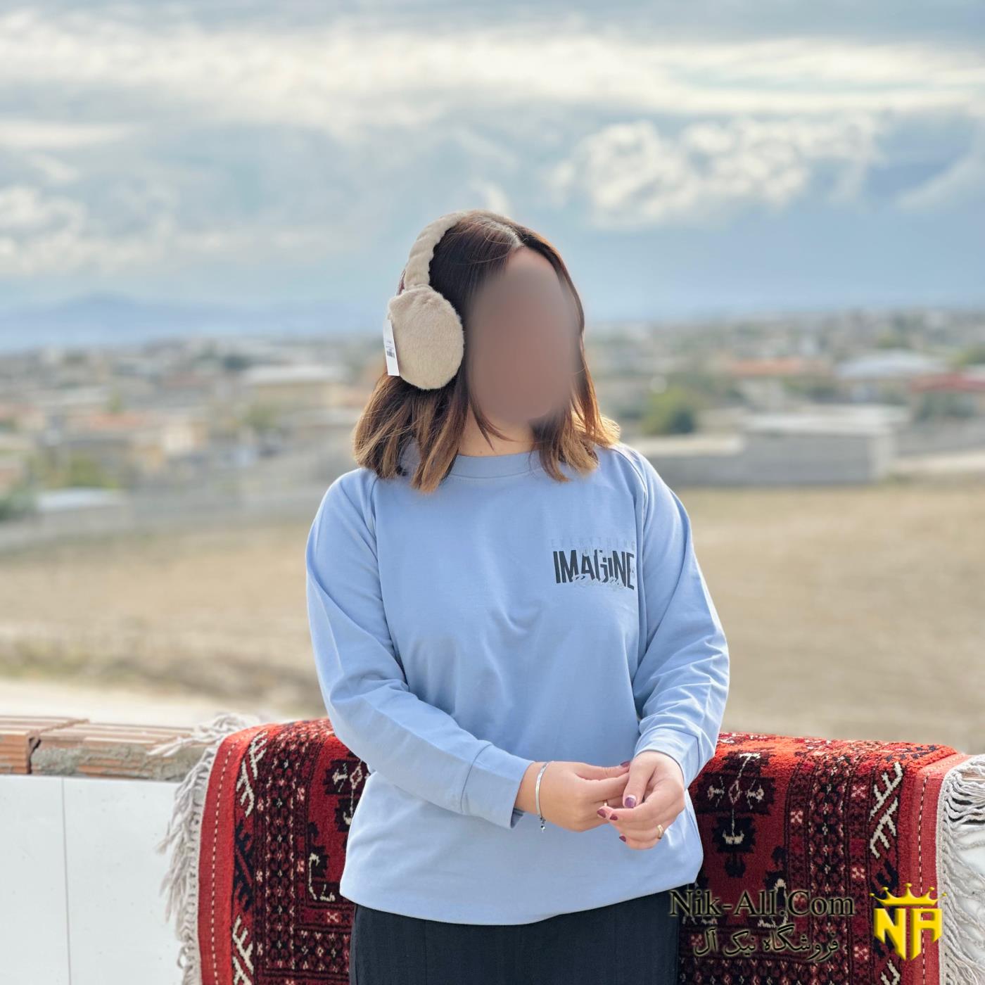 دورس یقه گردبلند