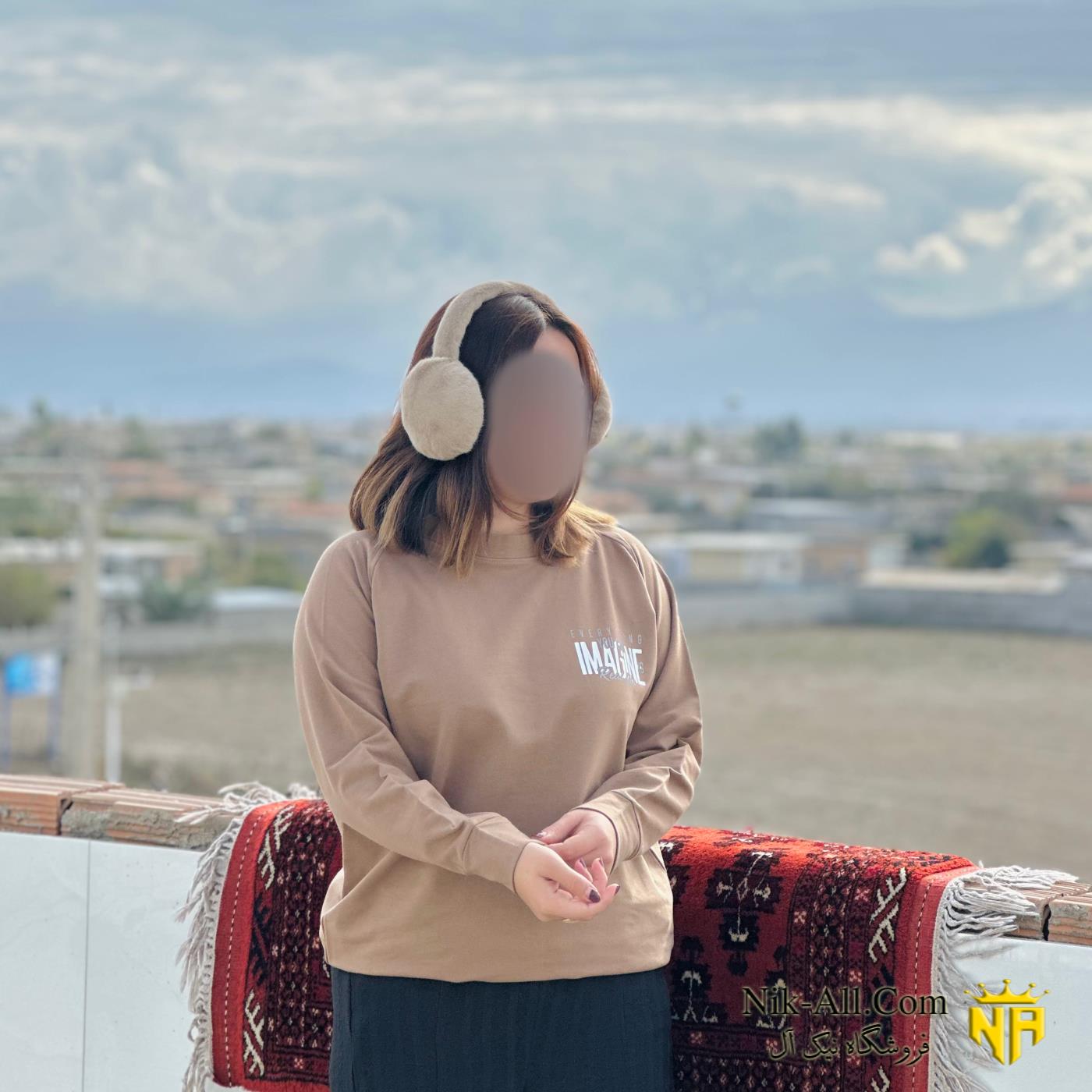 دورس یقه گردبلند