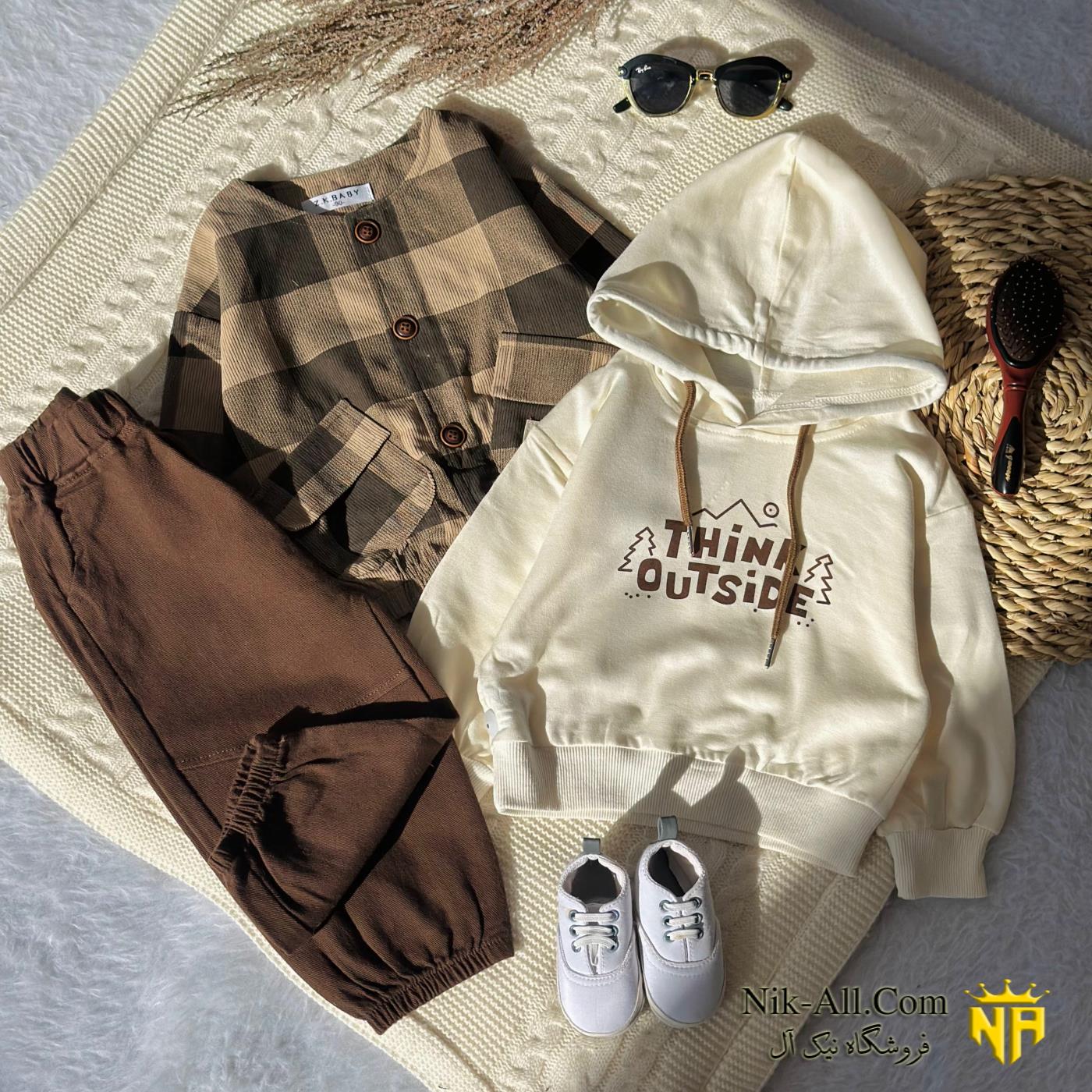 446 سه تیکه چهار خانه کرم 