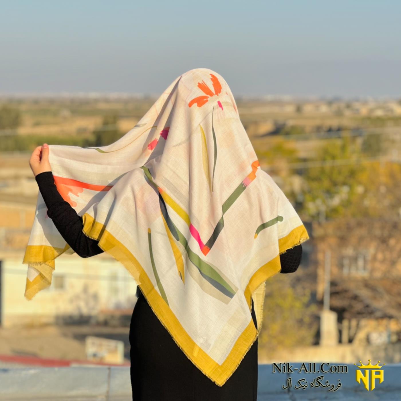 روسری ابریشمی طرح رنگین کمان 